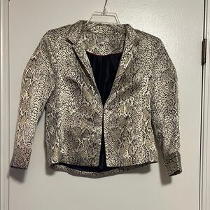 Erin Gray Blazer with Metallic Finish